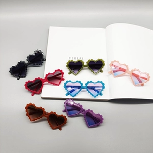 Heart Shaped Kids Sunglasses Scalloped Wavy Edge Glitter Frame Gradient Lens UV400 Outdoor Party Glasses For Toddler Girls