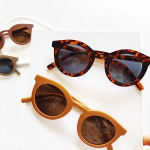 Classic round frame sunglasses for kids in leopard and solid colors with UV protection