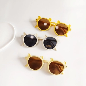 Lunettes de soleil rondes ours pour enfants aux couleurs acidulées avec UV400