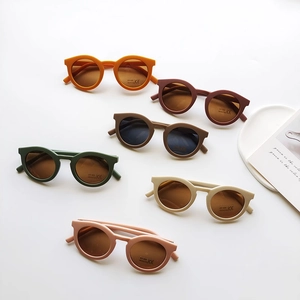 Lunettes de soleil rondes pour enfants avec protection UV400 en six couleurs mates