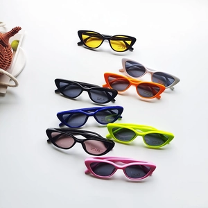 Kids Cat Eye Sunglasses UV400 Protection Retro Y2K Small Frame Fashion Eyewear For Toddler Boys Girls Outing