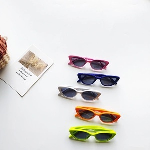 Triangle cat-eye children's sunglasses set with UV400 protection in five vibrant colors