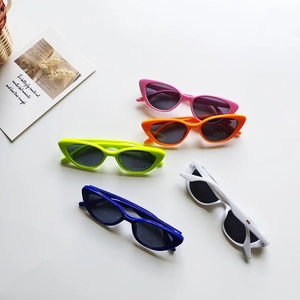Kids vintage cat-eye UV400 sunglasses in multiple vibrant colors with CE certification