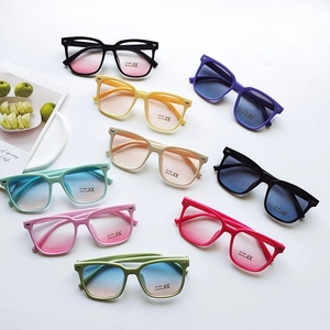 Detailed grid of UV400 fashion sunglasses for kids in various gradient color frames