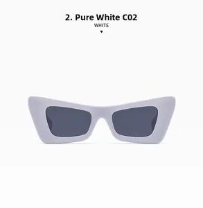 Détail de lunettes de soleil œil-de-chat blanches à monture large avec verres foncés, C02