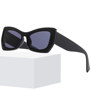 Women Sunglasses Retro Square Frame PC AC UV400 Protection Fashion Street Style Trendy Full Frame Outdoor Beach Eyewear