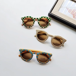 Retro checkerboard children sunglasses with UV400 protection in green, beige and blue