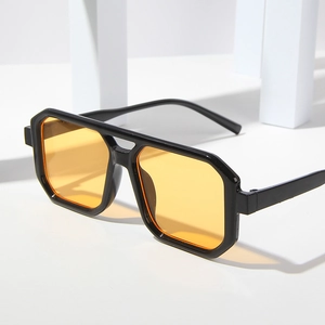 Lunettes de soleil carrées vintage à double pont avec monture noire et verres orange