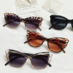 Katzenaugen-Sonnenbrille in Leoparden-, Schwarz-, Schildpatt- und Glitzer-Optik mit Verlaufsgläsern