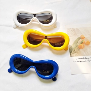 Chunky retro Y2K sunglasses for kids and adults with UV400 protection in colorful frames
