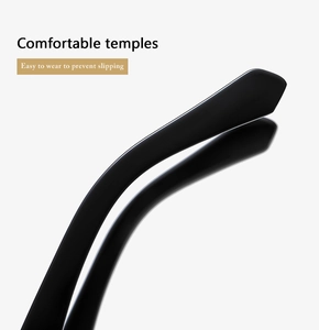 Detail of glossy black temples on square sunglasses designed for comfort and anti-slip