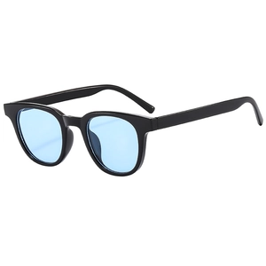 Square Sunglasses UV400 Small Frame Fashion Eyewear For Men Women Lightweight Plastic Outdoor Party Vintage Style