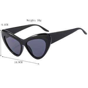 Fashionable heart-shaped cat eye sunglasses with resin frame and UV400 gray lenses