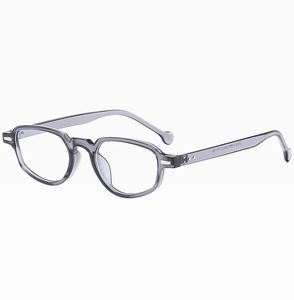 Vue détaillée de la monture de lunettes ovale gris translucide avec charnières en métal