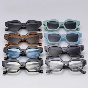 Lunettes De Soleil Carrées Mode Rétro Monture PC Protection UV400 Lunettes Tendances Pour Hommes Femmes Voyage Plage Accessoires