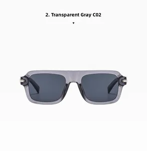 Détail des lunettes de soleil rectangulaires gris transparent avec verres foncés
