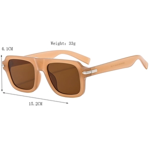 Lunettes de soleil vintage rectangulaires en écaille avec accents métalliques argentés
