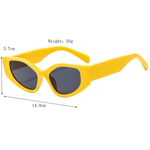 Lunettes de soleil œil de chat jaunes avec verres gris et dimensions affichées