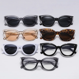 Cat Eye Sunglasses Fashion Retro Small Frame UV400 Protection PC Frame Eyewear For Women Men Metal Rivet Decor Trendy Ins Style