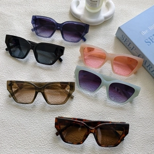 Lunettes de soleil œil-de-chat classiques pour femmes en six couleurs et motifs léopard