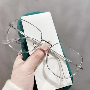 Lunettes de lecture polygonales en métal argenté avec verres anti-lumière bleue
