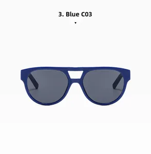 Dettaglio di occhiali da sole blu opaco a doppio ponte con lenti grigio scuro stile C03