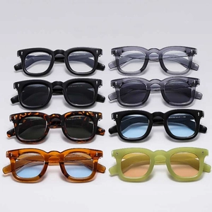 Square Frame Sunglasses UV400 Protection Blue Light Blocking Retro PC Plastic Eyewear Metal Rivet Decor Unisex