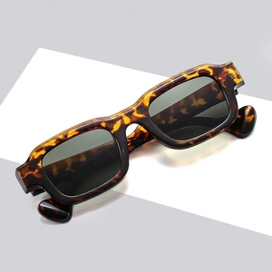 Retro tortoise shell rectangle sunglasses with thick frames and dark grey lenses for unisex
