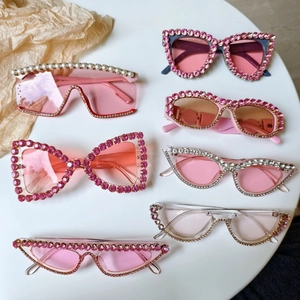 Lunettes De Soleil Surdimensionnées Pour Femmes Avec Strass Roses Et Fausses Künstliche Perles Mode Y2K Oeil De Chat Papillon Fête