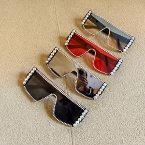 Lunettes de soleil carrées oversize avec strass faits à la main en quatre couleurs mode