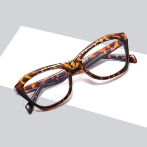 Retro tortoiseshell cat-eye glasses frame with oversized geometric multi-sided silhouette