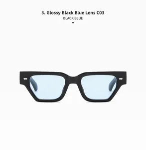 Détails de lunettes de soleil carrées avec monture noir brillant et verres bleus