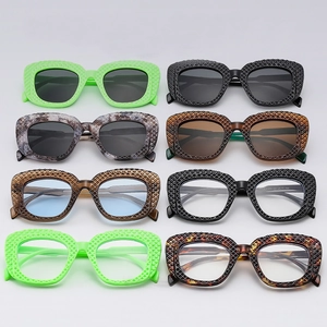 Fashion Oversized Sunglasses Retro Square Frame Diamond Grid Texture UV Protection Trendy Eyewear For Women Men