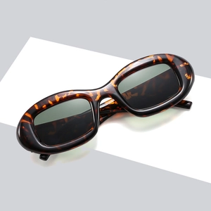 Retro oval tortoise shell sunglasses for men and women with UV protection features