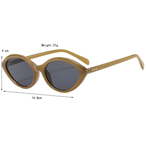 Lunettes de soleil œil-de-chat vert olive de 14,8 cm de large avec des verres gris foncés