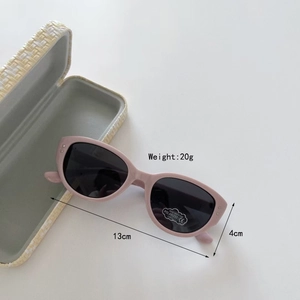 Lunettes de soleil polarisées roses enfant avec protection UV400 et étui paille jaune