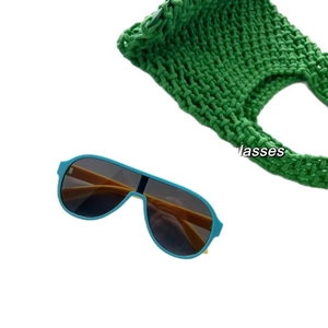 Lunettes de soleil aviateur enfant avec monture bleue et branches jaunes pour bébé