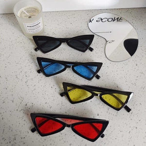 Kids Triangle Sunglasses Resin Retro Cat Eye UV Protection Outdoor Fashion Eyewear For Boys And Girls
