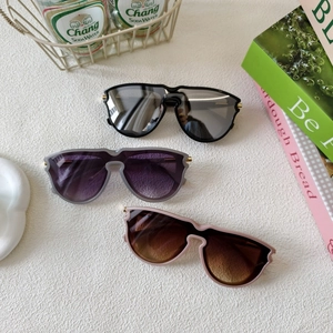 Retro Square Sunglasses For Women Men Resin Gradient Lens UV400 Protection Y2K Style Geometric Fashion Oversized Shades