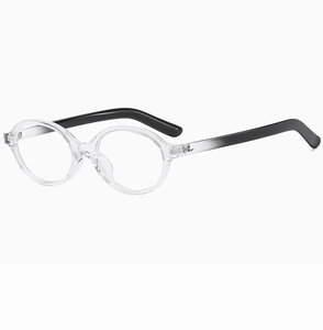 Detail view of oval tortoise glasses frame with bicolor black and transparent temples