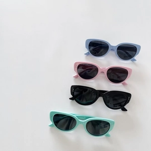 Kids vintage cat-eye sunglasses set in blue pink black and mint green shades