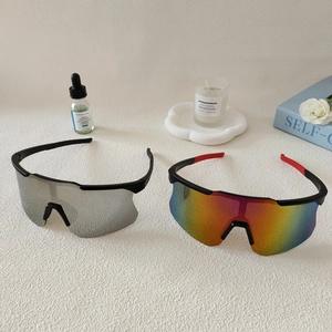 Outdoor cycling sunglasses with wrap-around frames and polarized lenses for UV protection
