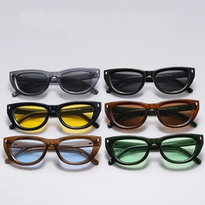 Women Cat Eye Sunglasses UV400 Protection TR90 PC Frame Resin Lens Chic Retro Eyewear With Metal Rivets