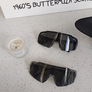 Lunettes de soleil sport enfant monture bouclier et protection UV pour cyclisme extérieur