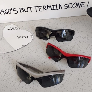 Kids Sports Sunglasses Uv400 Protection Pc Lens Plastic Frame Futuristic Cycling Eyewear For Boys Outdoor Colorful Wrap Around