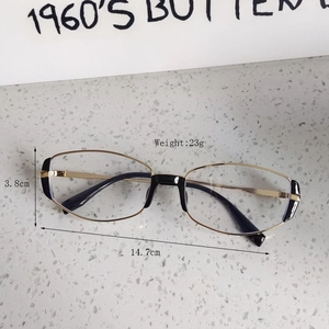 Detailed dimensions of retro cat-eye glasses frame with 23g weight and 14.7cm width