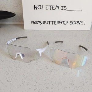 Outdoor cycling sunglasses with photochromic lenses and windproof sports frame design