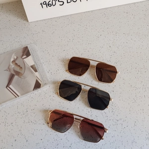 Kids polygon metal sunglasses with gold frames and UV protection in three colors