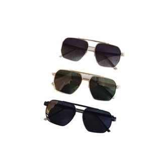 Kids polygon metal aviator sunglasses with UV protection in three stylish color options