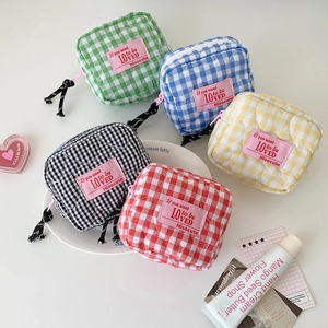 Quilted checkered mini cosmetic pouch set in five colors for lipstick and small items